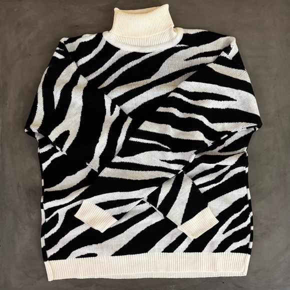 SHEIN Other - Zebra Print Turtleneck Sweater